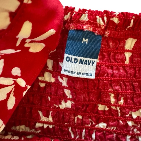 Old Navy Floral Red White Smocked Fitted Ruffle Tank Top M NWT - Picture 2 of 7